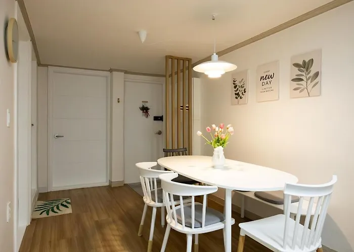 Apartment Re Moment Seoul