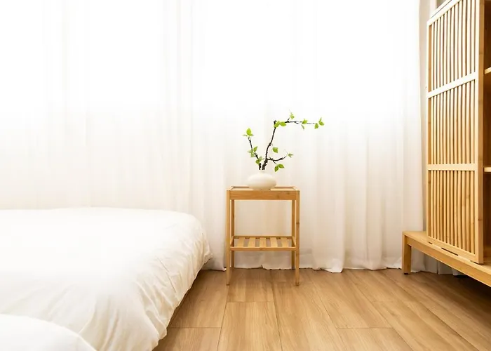 Re Moment Apartment